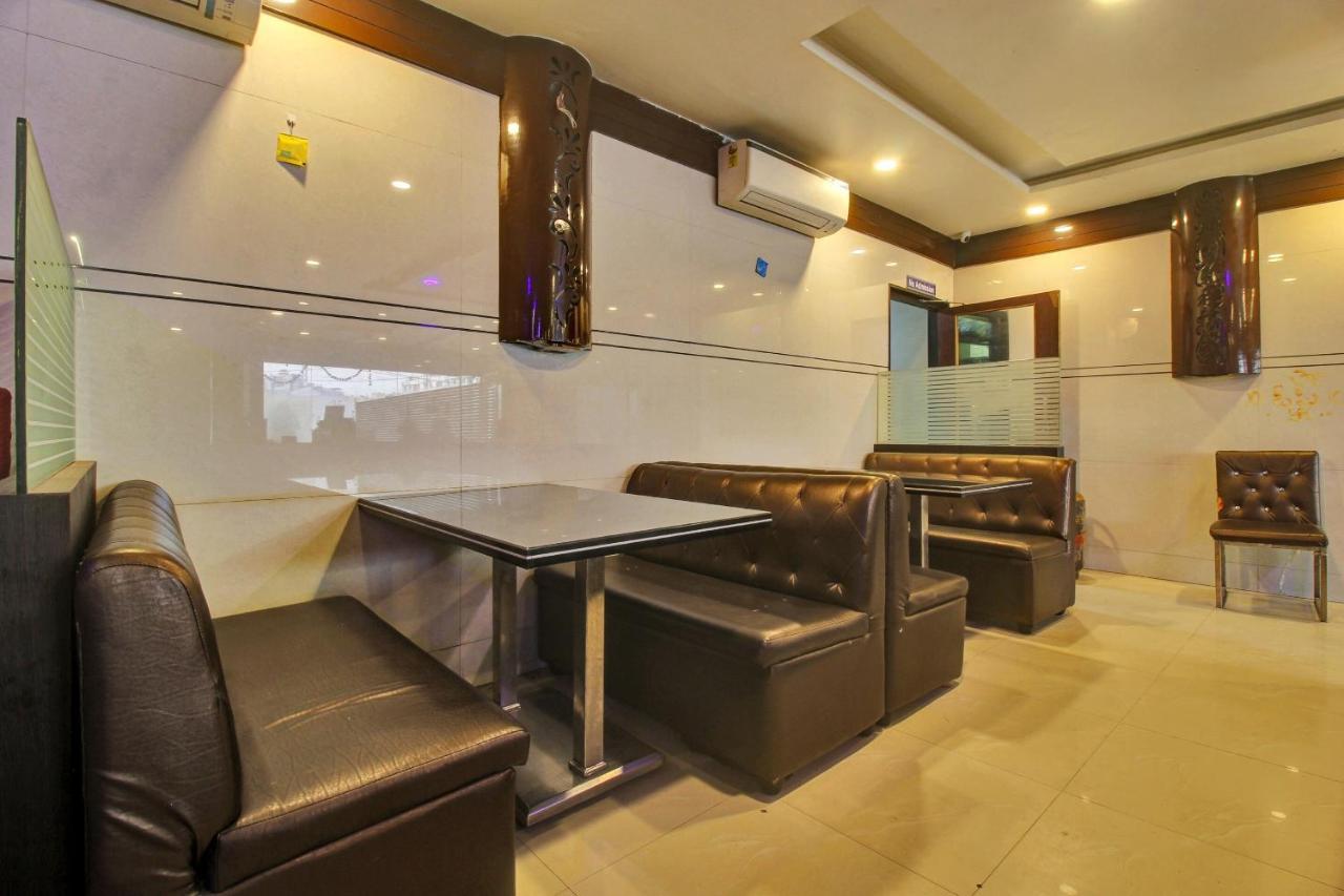Hotel Oyo Townhouse 707 Grand Krishna Hyderabad Exterior foto