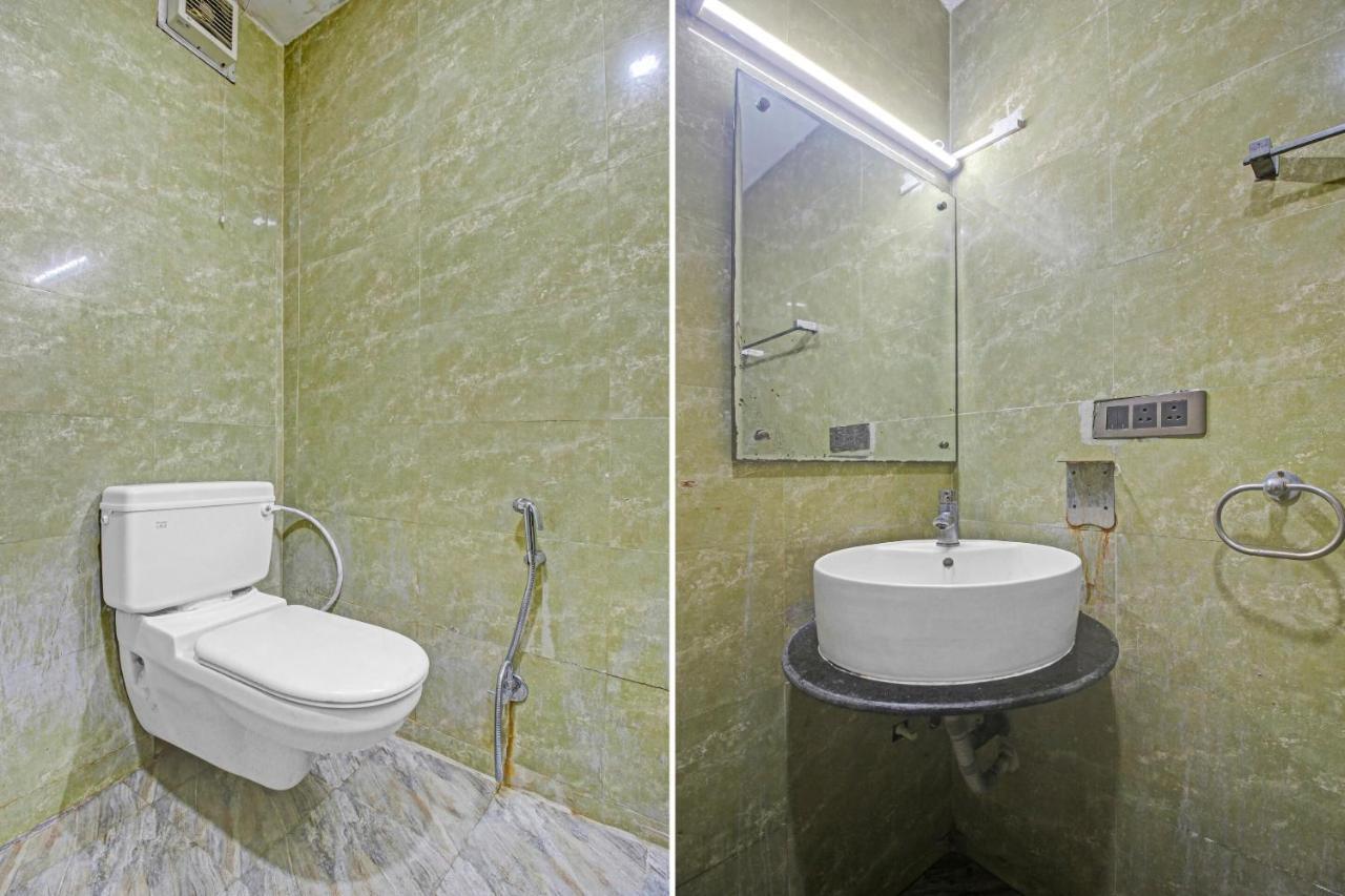 Hotel Oyo Townhouse 707 Grand Krishna Hyderabad Exterior foto