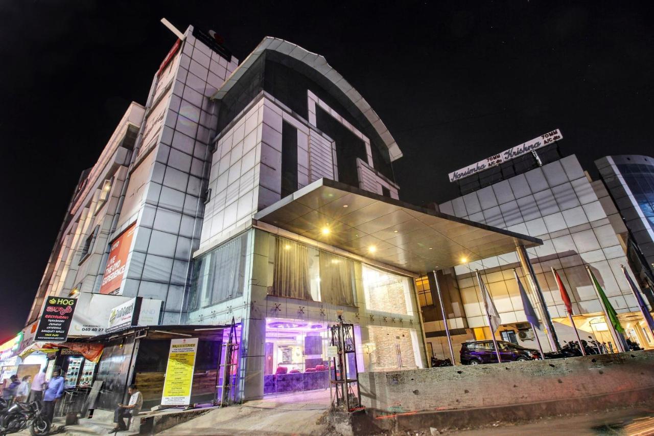 Hotel Oyo Townhouse 707 Grand Krishna Hyderabad Exterior foto